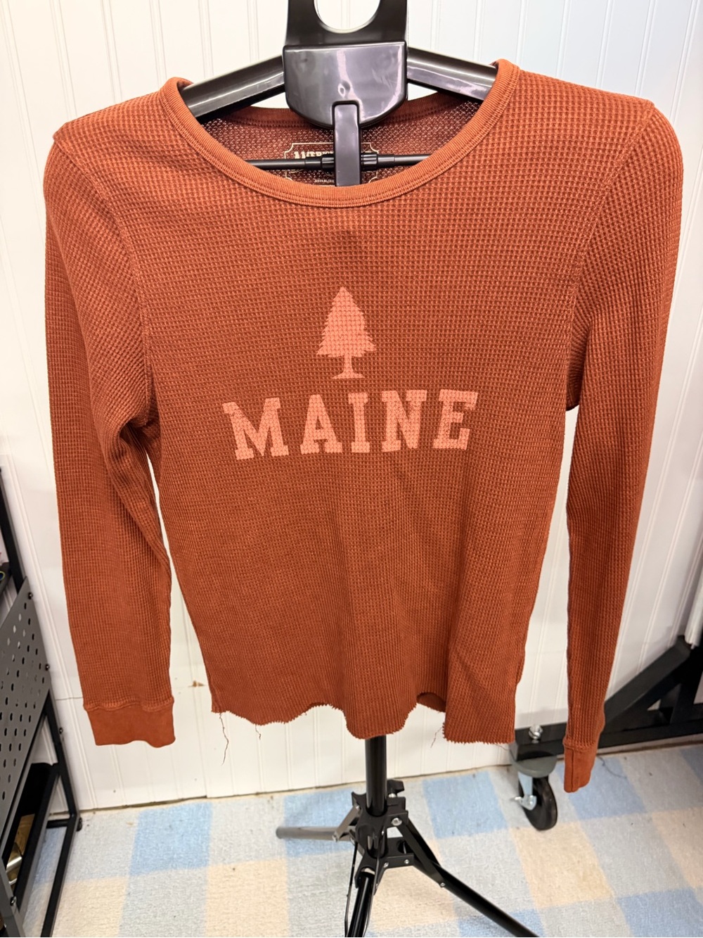 American Eagle Outfitters Waffle Knit Long-Sleeve Tee in Rust MAINE
